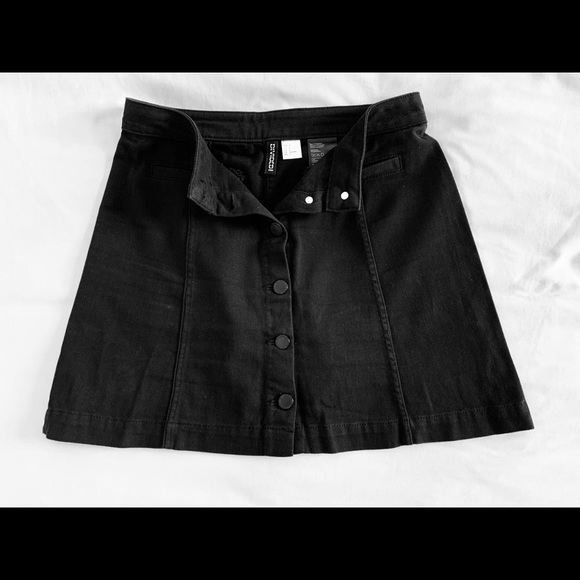 Basic flared casual skirt - Picture 3 of 4